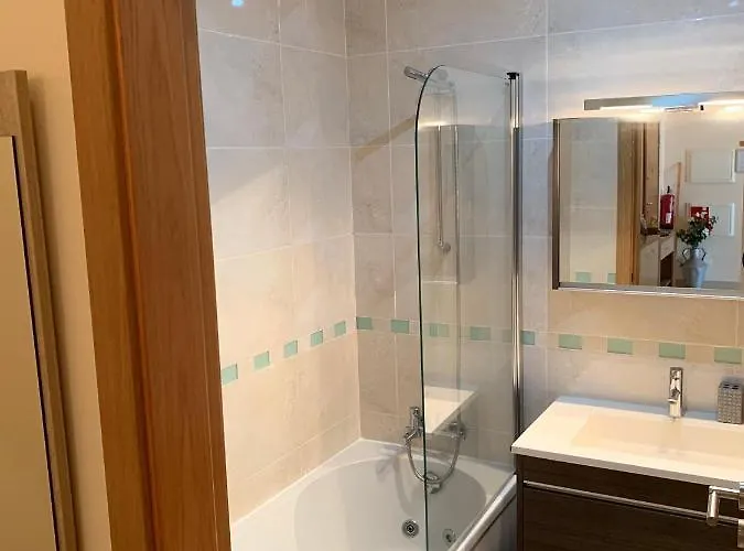 Fantastic Fatima 维拉·雷阿尔·德·桑托亚